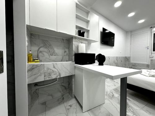 Beautiful Apartment For Two VIPGreece
