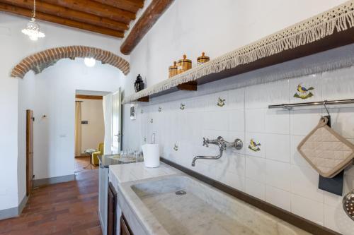 Kuchyň nebo kuchyňský kout v ubytování Agriturismo Poggio Nardini