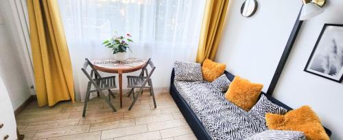 STUDIO- NICE MONT BORON, PISCINE SUR LA RESIDENCE
