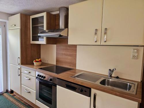 Fotografia z galérie ubytovania Holiday Home Ladner by Interhome v destinácii Kappl