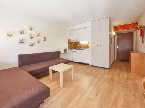 Dapur atau dapur kecil di Studio Combire 104 by Interhome