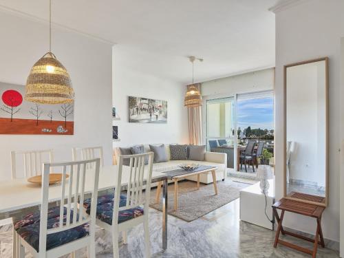 Apartment Lorcrisur by Interhome