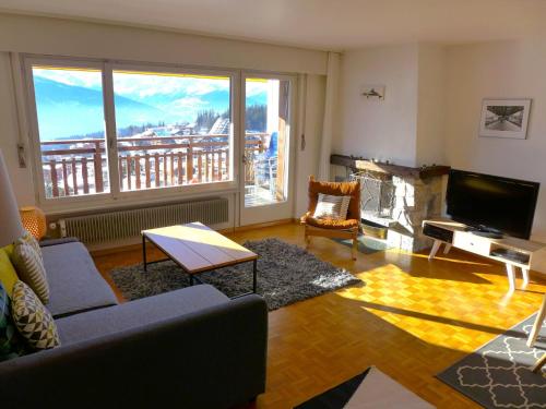 Posezení v ubytování Apartment Eden Roc 29 by Interhome