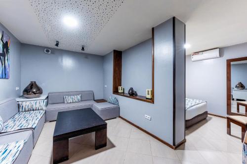 Ένα ή περισσότερα κρεβάτια σε δωμάτιο στο Riad Ushuaia La Villa - Centre Marrakech
