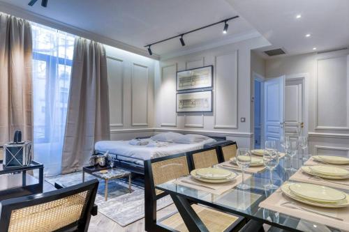 NEW Luxury Flat - Central Area