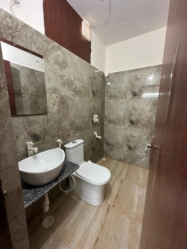 Koupelna v ubytování Sheela Homestay