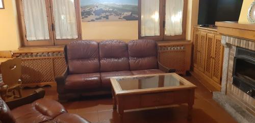 Fotografia z galérie ubytovania Casa Rural el Casillo del Abuelo Goyo v destinácii Navarredonda de Gredos