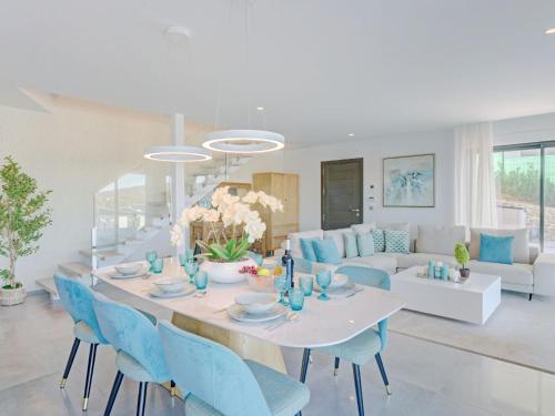 Posezení v ubytování Villa Villa Icaro by Interhome