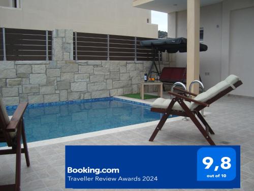 Piscina di “Theeporto” Maisonette with pool o nelle vicinanze