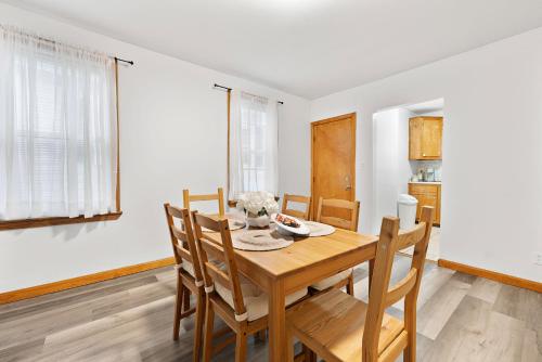 Galeriebild der Unterkunft Sleeps 5 near ferry, train to Boston and downtown -2br apartment in New Bedford