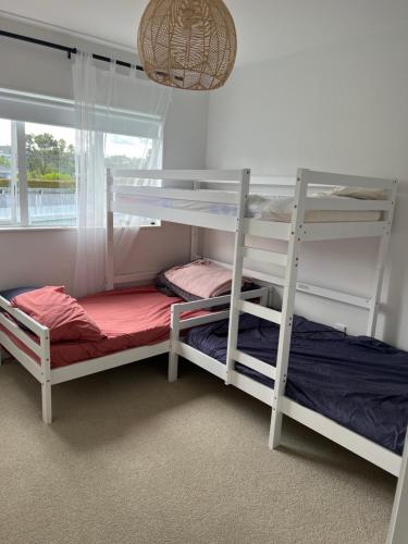 Gallery image of Orewa homestay rooms in Auckland