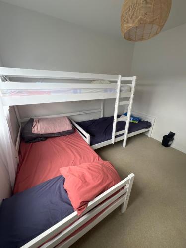 Gallery image of Orewa homestay rooms in Auckland