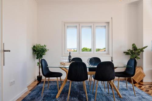 Poveiros Terrace - 3BR Downtown apartment with AC