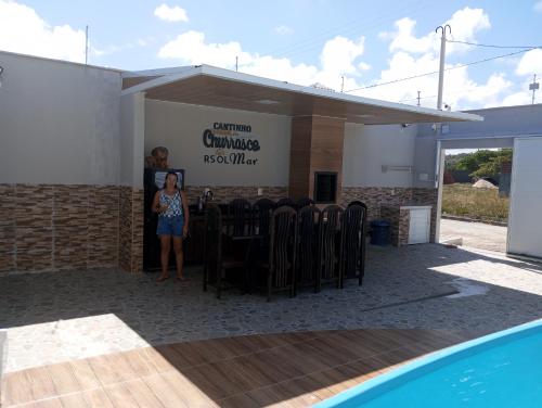 Επισκέπτες που μένουν στο Rsolmar2023