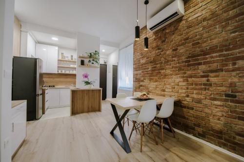 Apartment British Square with parking