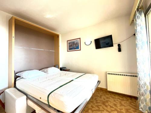 Studio à 50m de la plage avec parking privé, pour 4 personnes