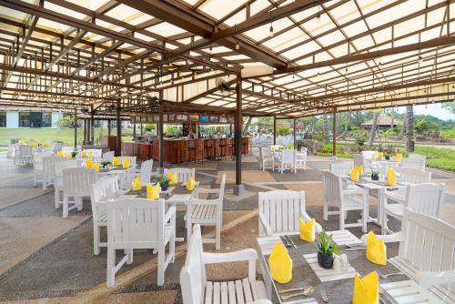 Restaurace v ubytování Mayang Sari Beach Resort