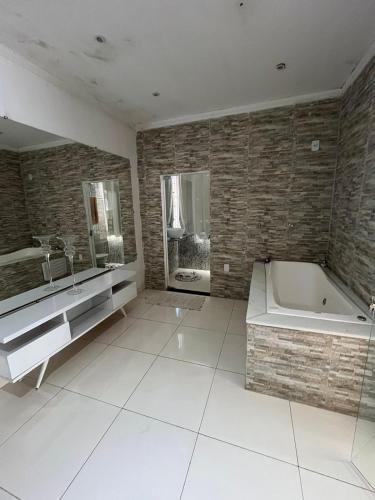 Phòng tắm tại Casa de temporada premium