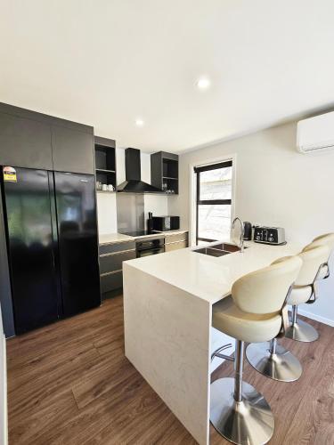 Dapur atau dapur kecil di New and Fabulous, City Fringe Bliss!