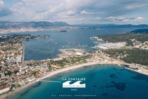 Luftblick auf die Insel Lyelin Bay in der Unterkunft La Mer Résidence La Fontaine in La Seyne-sur-Mer