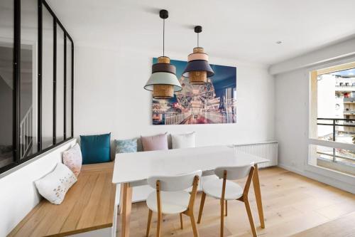 Spacious duplex with terraces