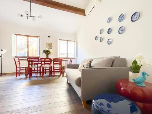 Spacious apartment by Duomo
