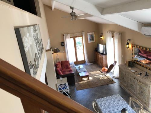 Photo de la galerie de l'établissement Villa rouge, à Saint-Montan