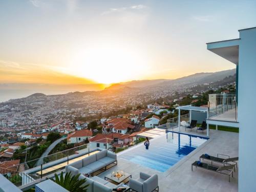 Villa Boa Nova Branca by LovelyStay