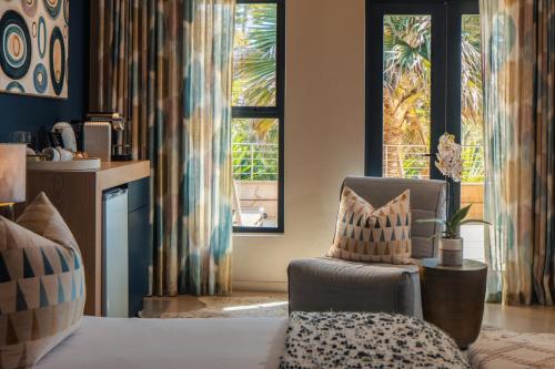 Ruang duduk di Sky Villa Boutique Hotel