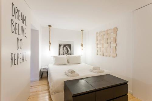 Castle Alfama Studio