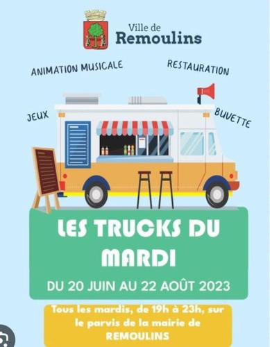 a poster of an ice cream truck for a food truck market at T2 Duplex "Chez Évelyne" in Remoulins