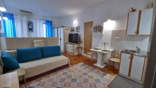 Η κουζίνα ή μικρή κουζίνα στο Heart of Omis - Blue