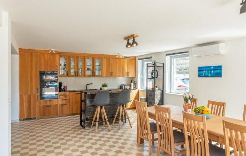 Beautiful Home In Pag