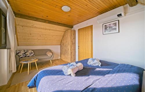 Φωτογραφία από το άλμπουμ του Awesome Home In Donji Zvecaj With Sauna σε Donji Zvečaj