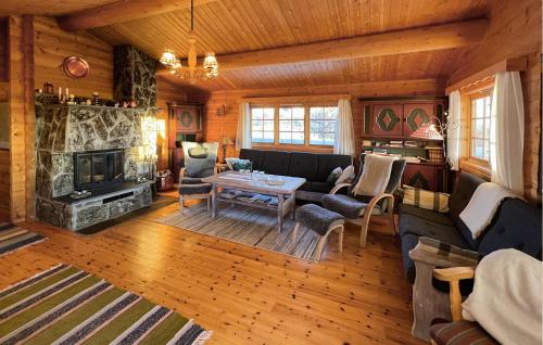 Χώρος καθιστικού στο Awesome Home In Venabygd With Sauna