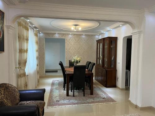 Posezení v ubytování Schickes 110qm Ferienhaus in Nähe VW, Messe,DEZ und Orangerie