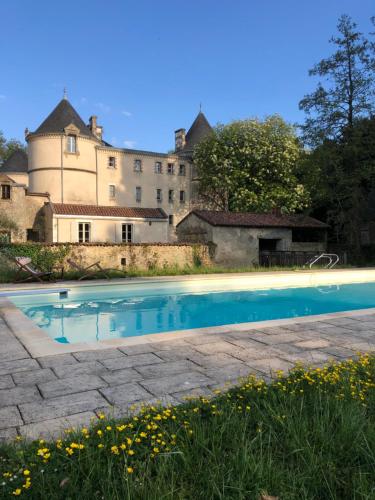 Πισίνα στο ή κοντά στο Château de la Mothe