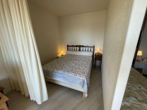Studio cabine pour 4 avec piscine et parking à Port Camargue
