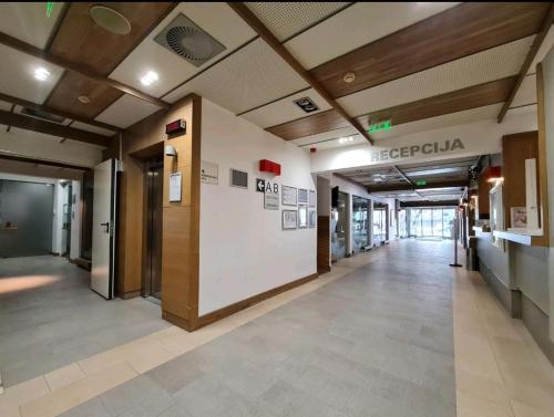 Gallery image of Apartman 452 sa pogledom na stazu Hotel Vučko private host in Jahorina