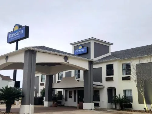 Days Inn by Wyndham Lafayette Scott in Lafayette