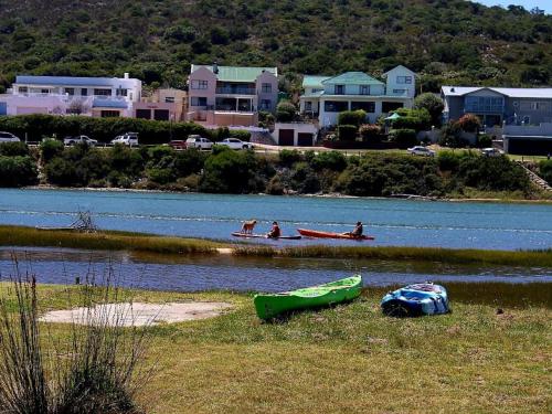 Φυσικό τοπίο κοντά σε αυτή η παραθεριστική κατοικία
