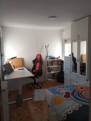 Luxury renovated apartment with terrace in Madrid photo 13