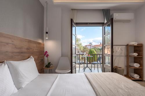 Eleon Suites & Apartments