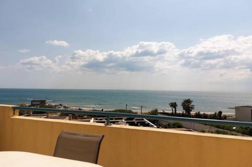 Photo de la galerie de l'établissement SAVANNA BEACH II Joli 3 Pièces mezzanine piscine vue mer Rochelongue Cap d'Agde, au Cap d'Agde