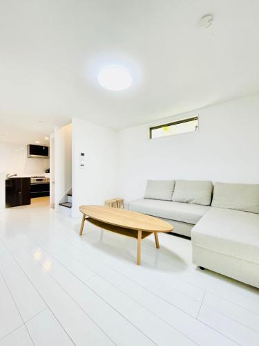 Shinjuku House-SJ0111