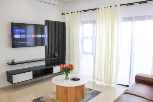 Μια τηλεόραση ή/και κέντρο ψυχαγωγίας στο Deluxe Residence - Windhoek