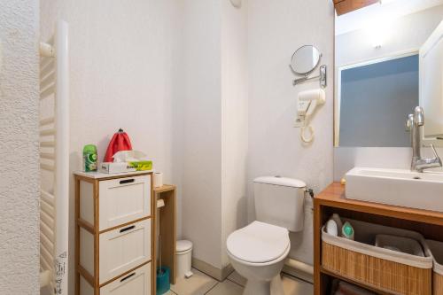 Kúpeľňa v ubytovaní Jakine - Joli T2 avec terrasse