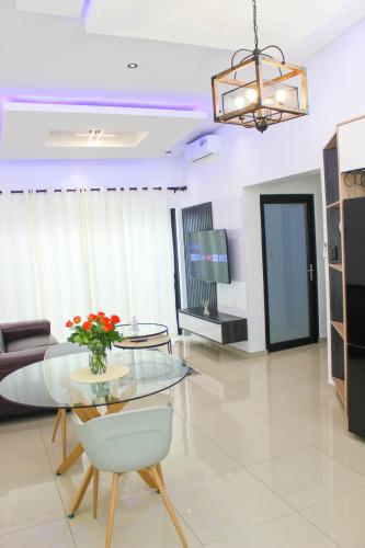 Μια τηλεόραση ή/και κέντρο ψυχαγωγίας στο Deluxe Residence - Windhoek