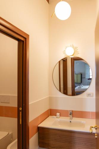 Stunning & Sunny Studio near Piazza Santo Spirito