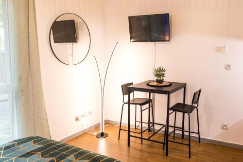 Photo de la galerie de l'établissement Charmant studio avec Parking privé - Proche Part-Dieu, à Villeurbanne